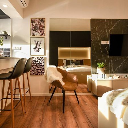 Calea Victoriei Modern Studio - Escape In The City Center Bucureşti Eksteriør bilde