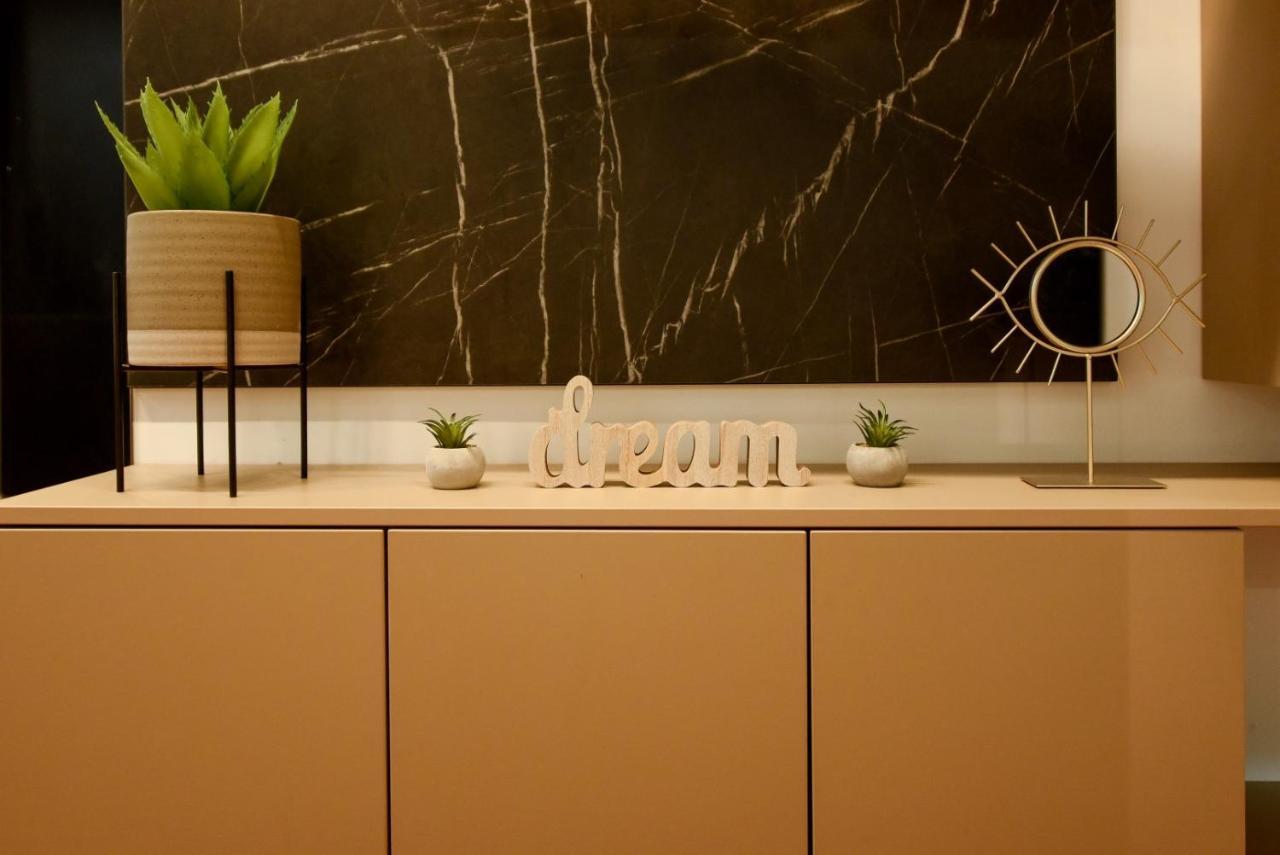 Calea Victoriei Modern Studio - Escape In The City Center Bucureşti Eksteriør bilde