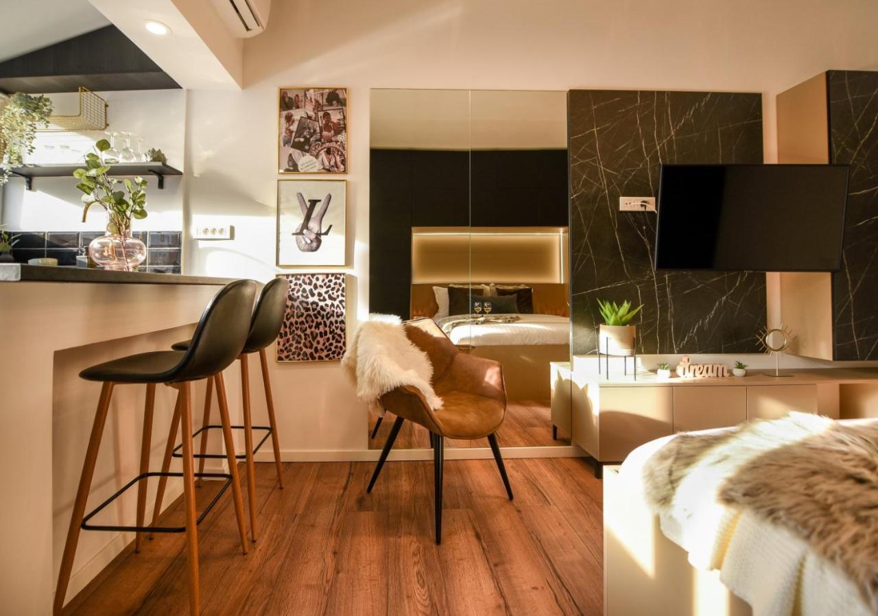 Calea Victoriei Modern Studio - Escape In The City Center Bucureşti Eksteriør bilde