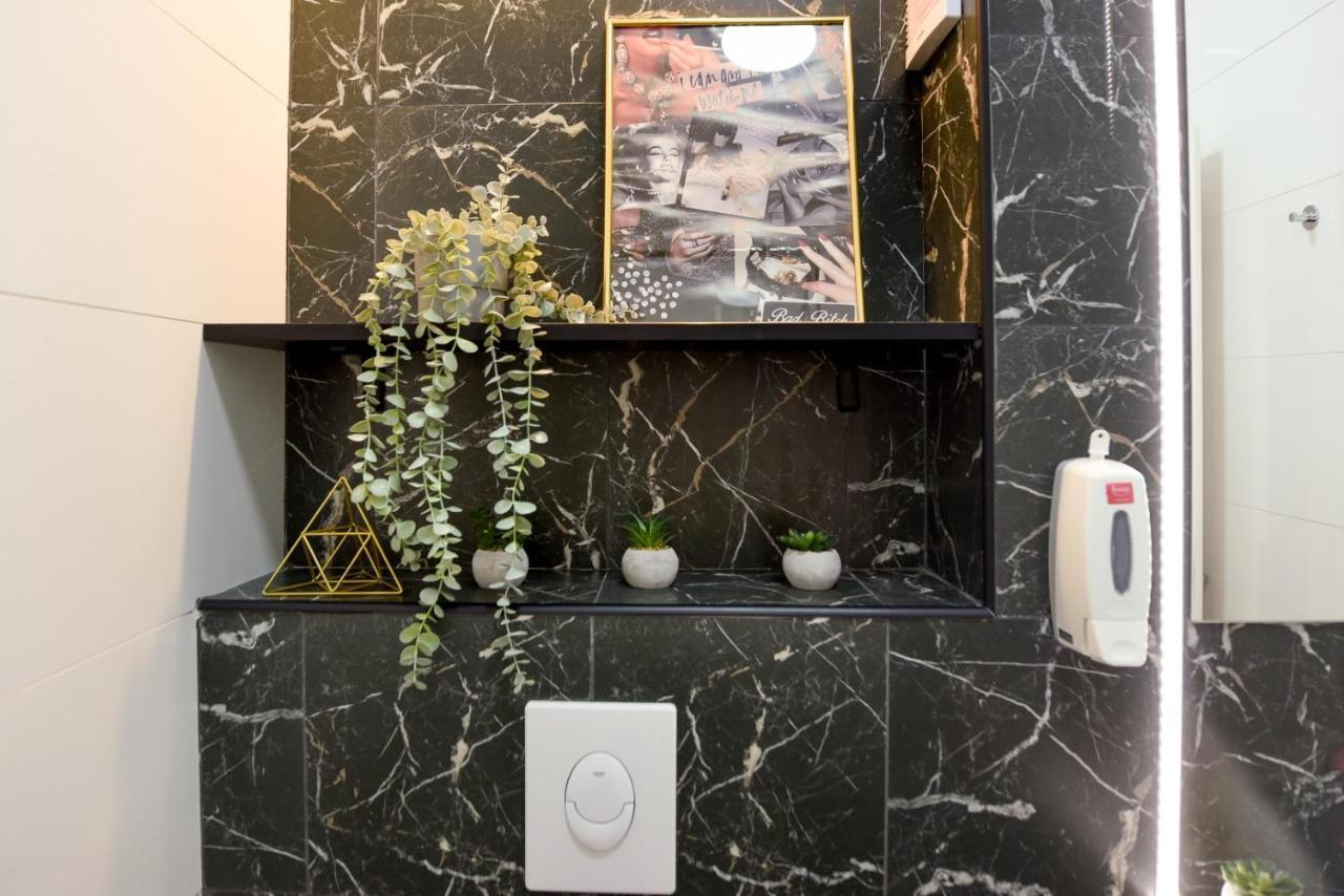 Calea Victoriei Modern Studio - Escape In The City Center Bucureşti Eksteriør bilde